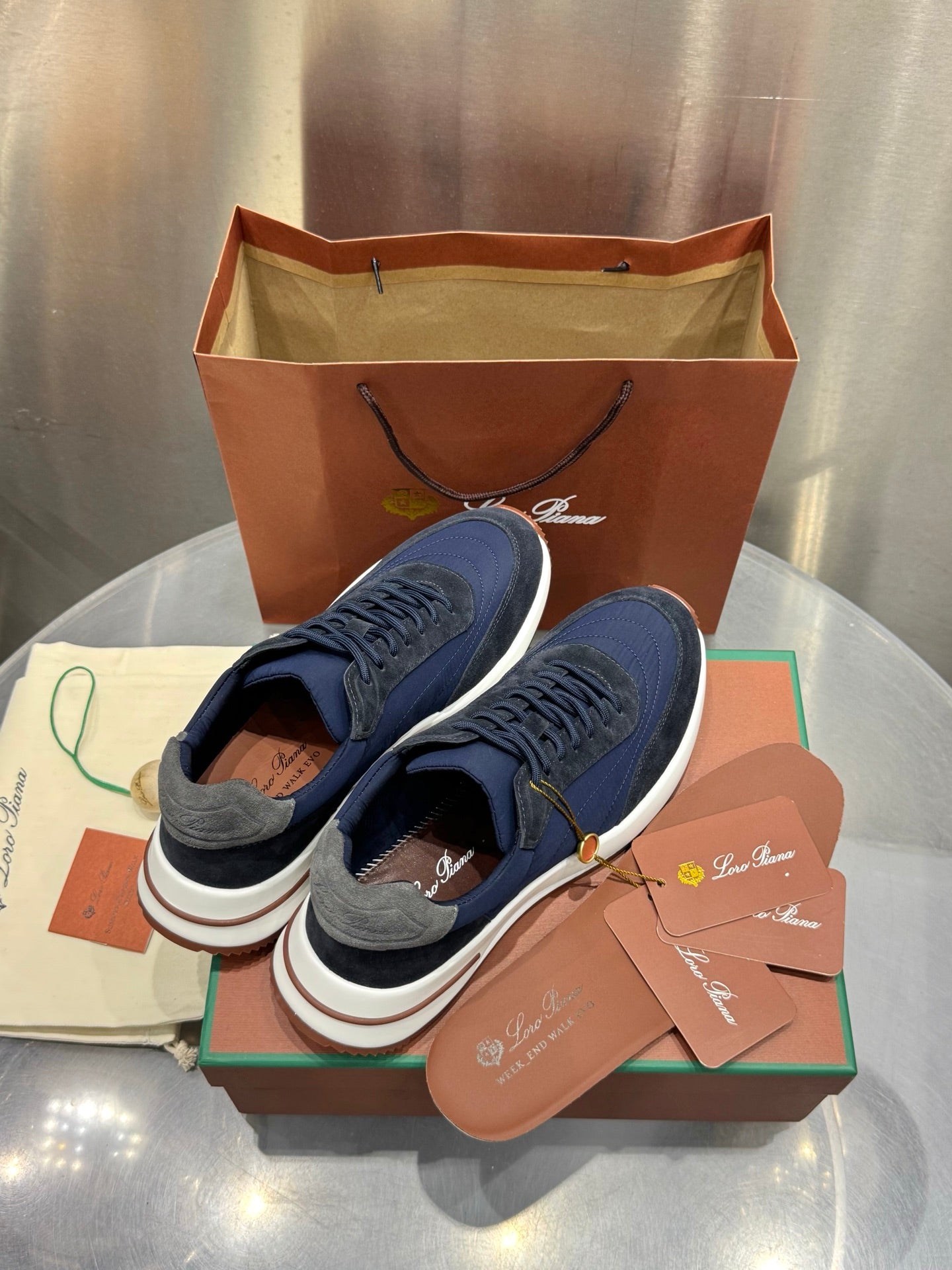 Sneakers