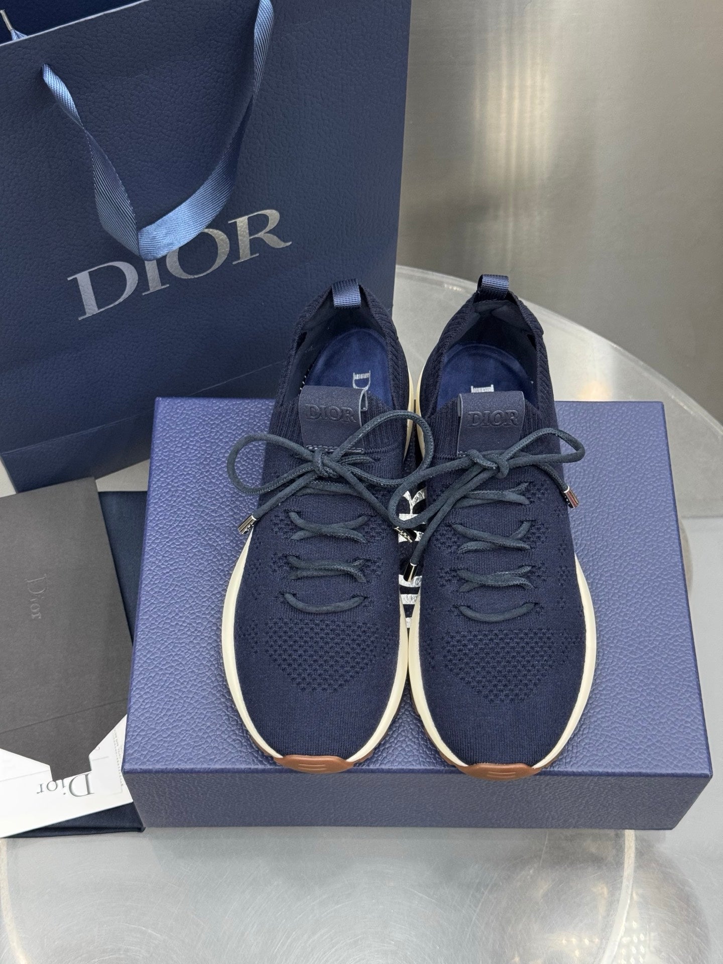 B80 Sneakers
