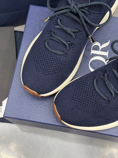 B80 Sneakers