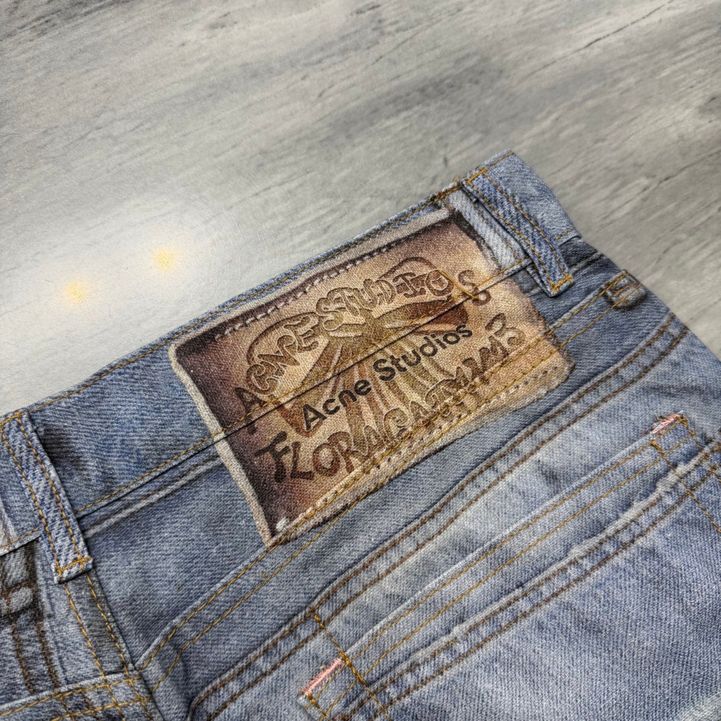 Jeans