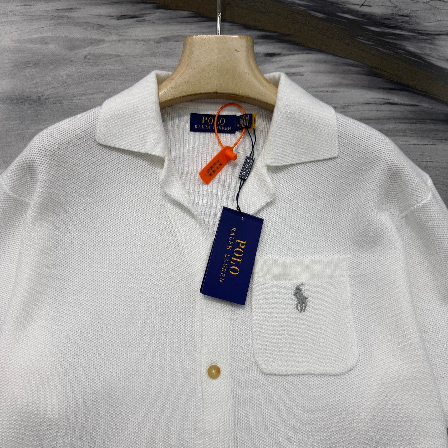Short sleeve shirt