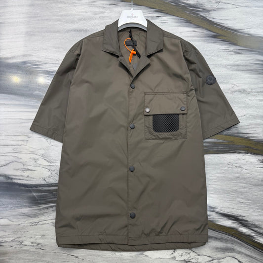 Short sleeve shirt