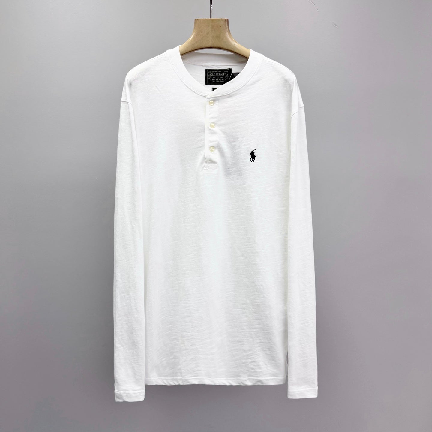 Long sleeve shirt
