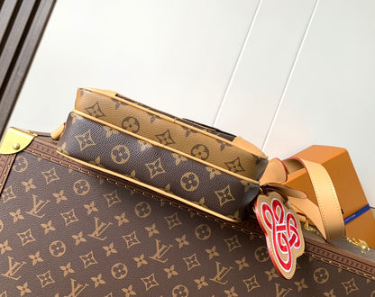 Shoulder Bag