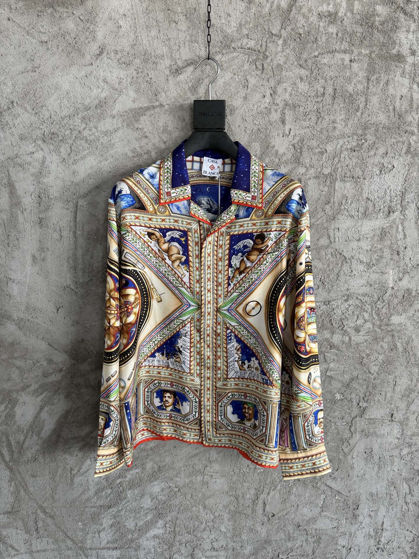 Long sleeve shirt