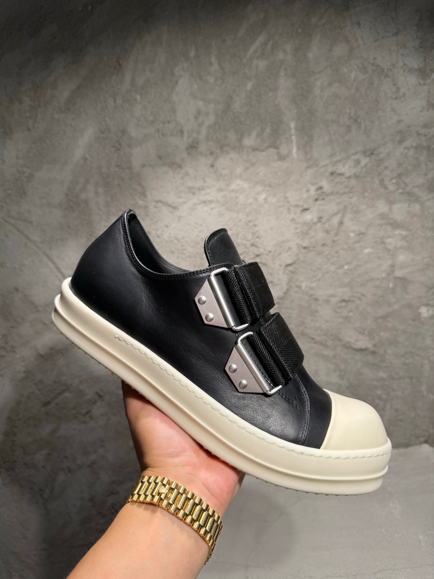 Casual Shoes