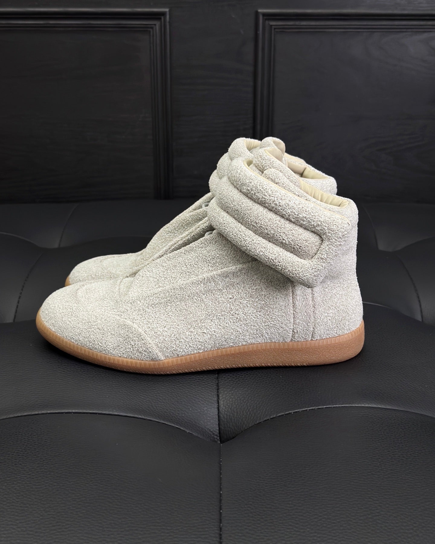 High-top Sneakers