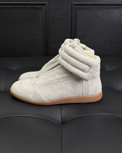 High-top Sneakers
