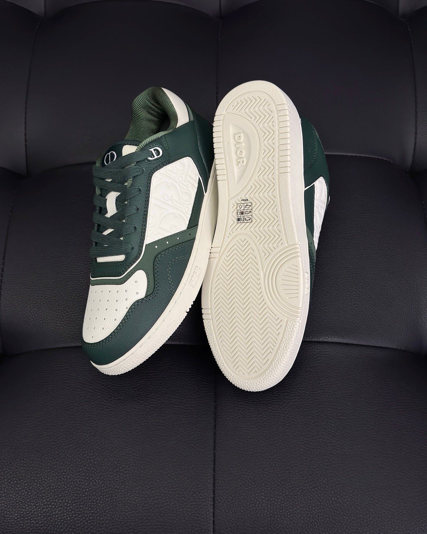 B27 Sneakers