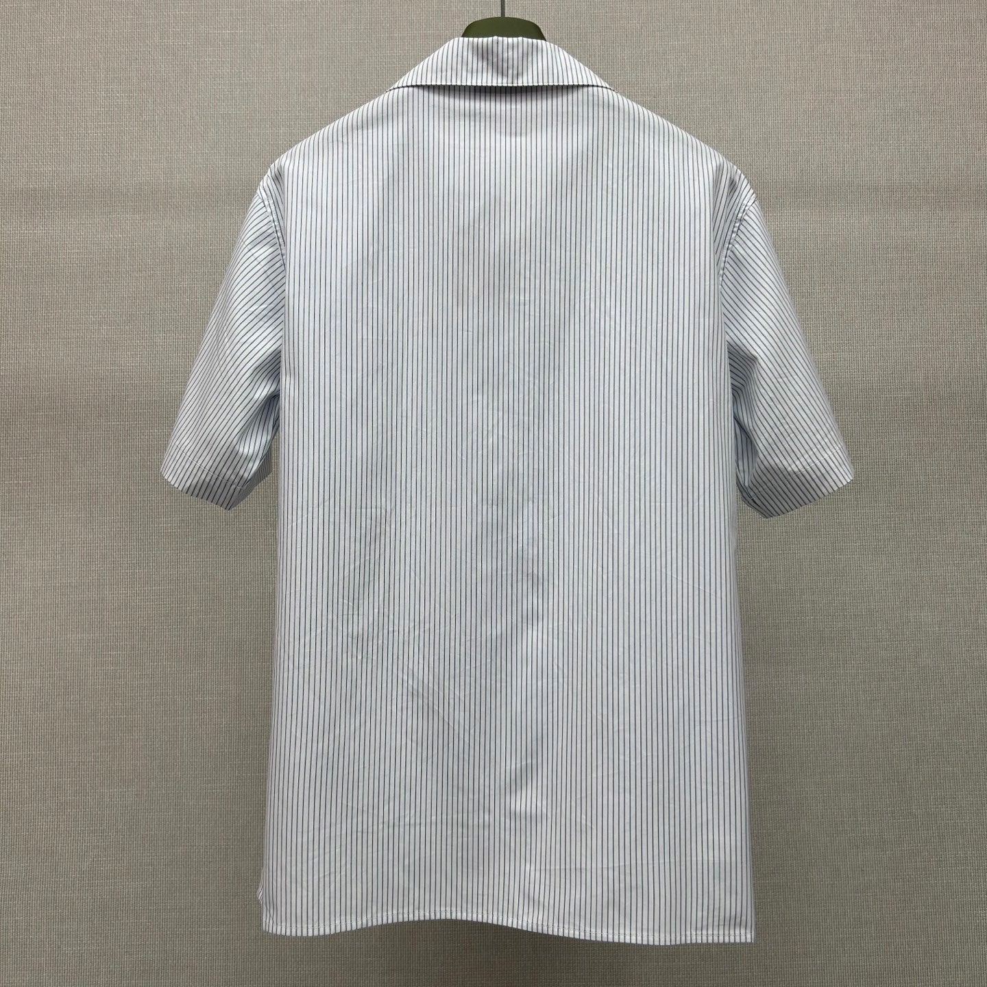 Short sleeve shirt