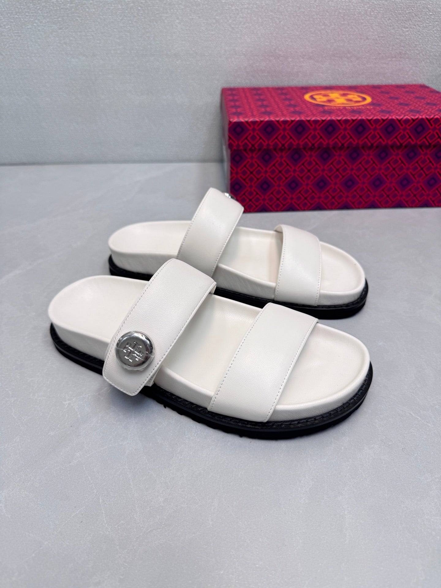 Slipper