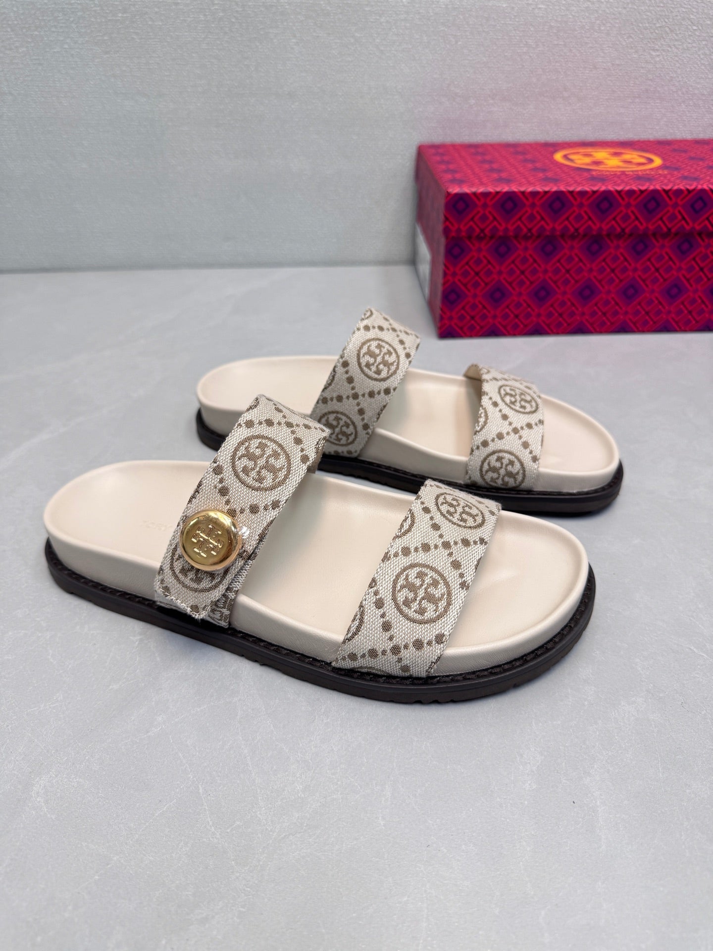 Slipper