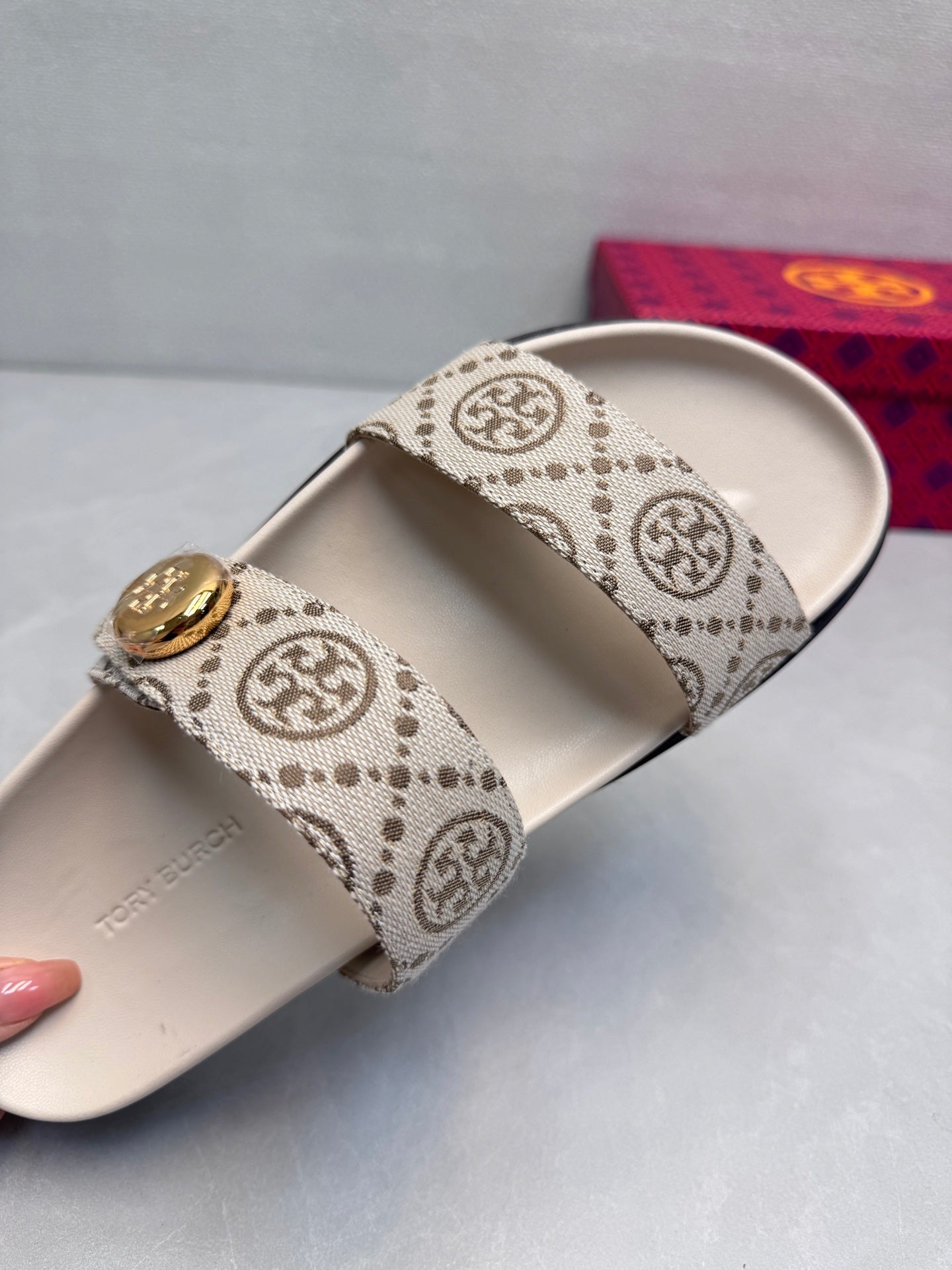 Slipper