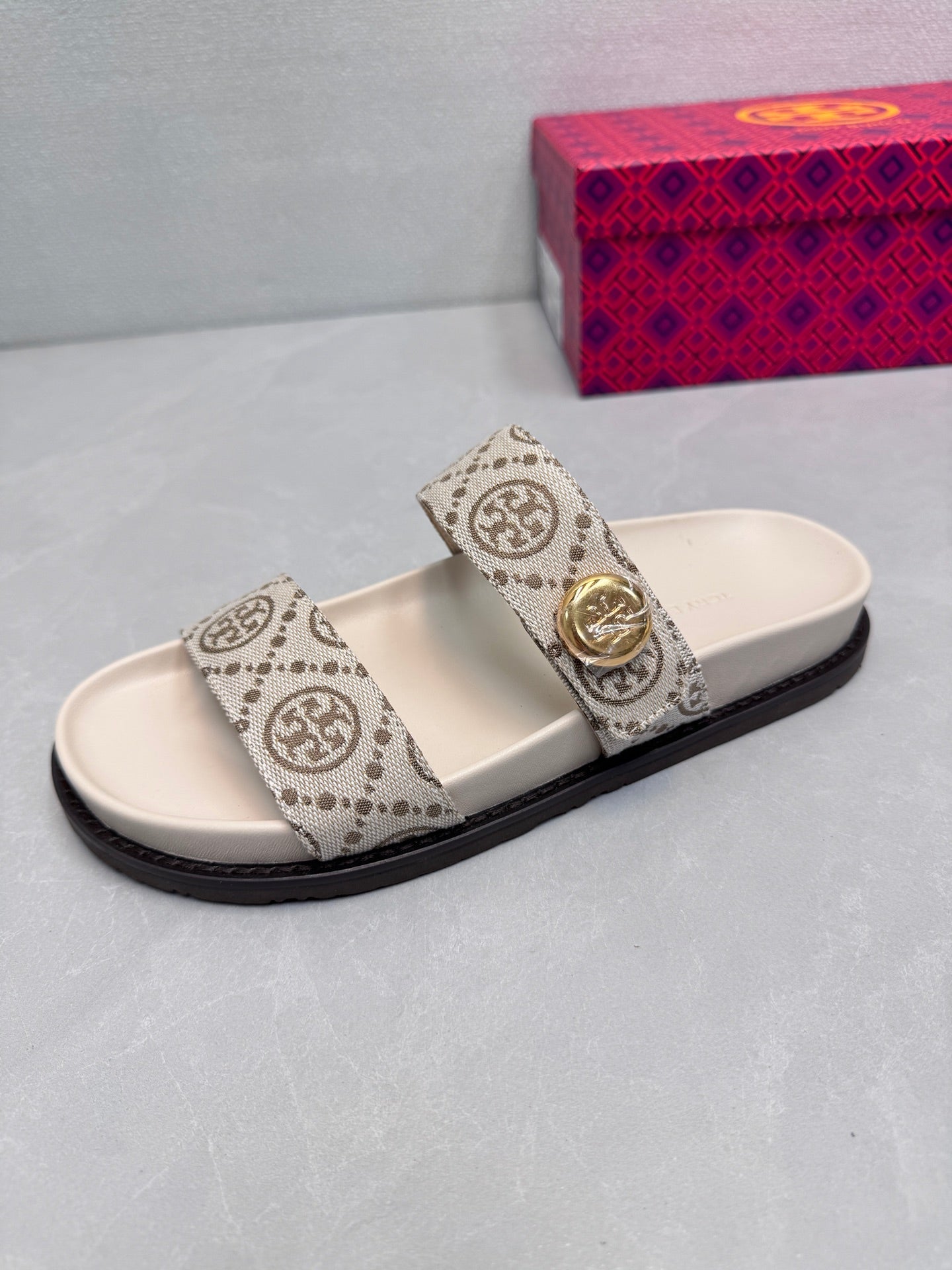Slipper