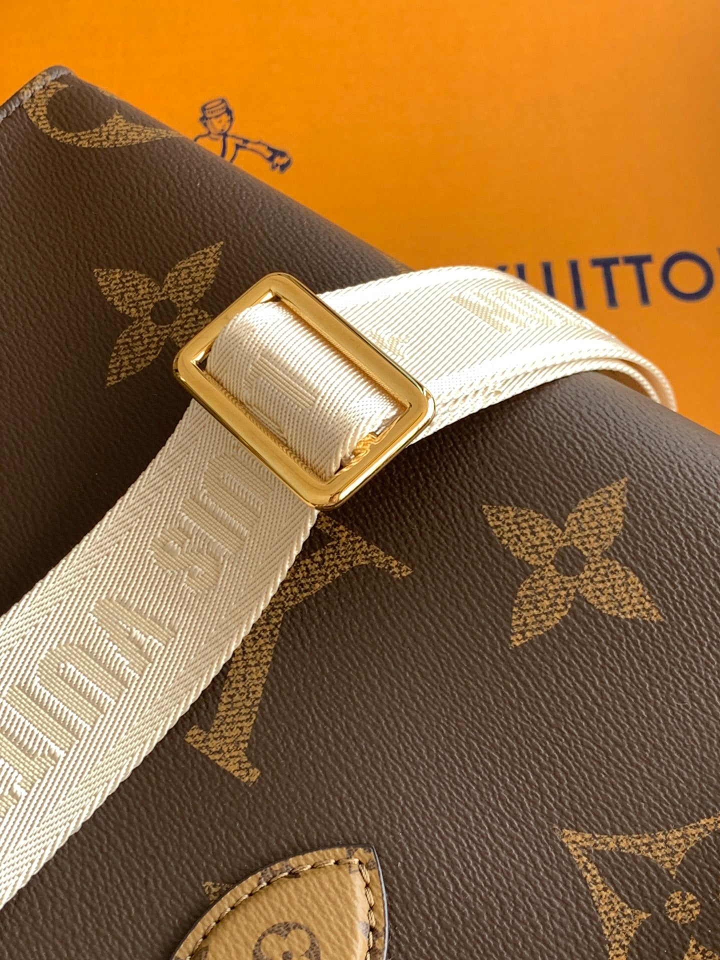 Shoulder Bag