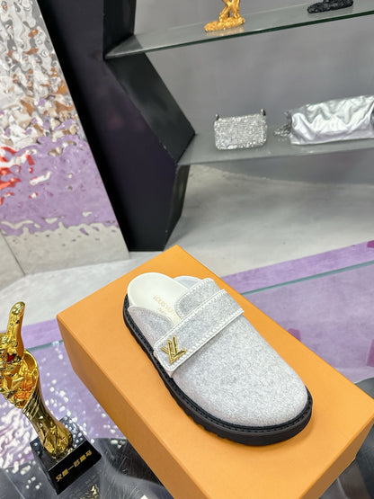 Slippers