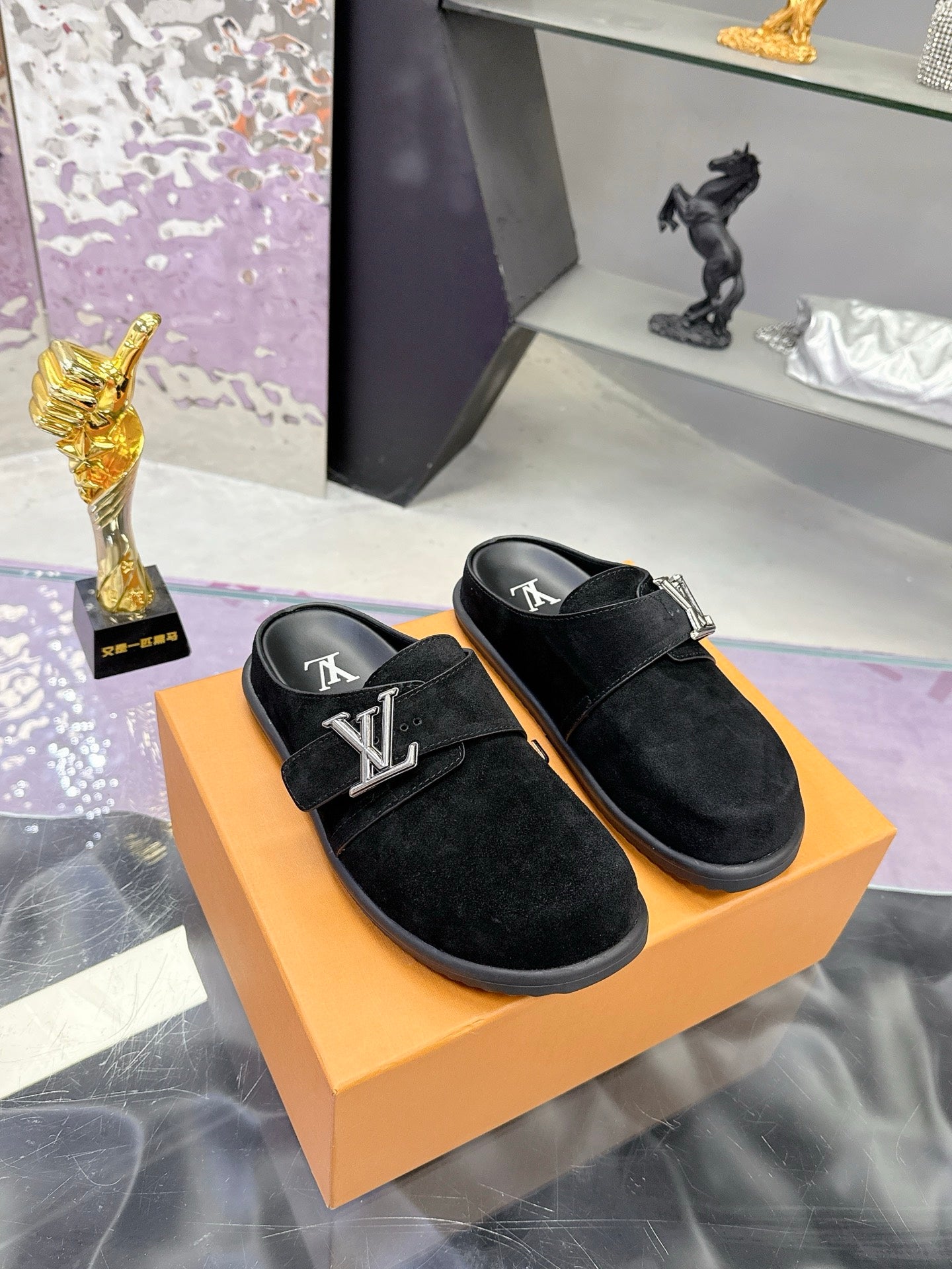 Slippers