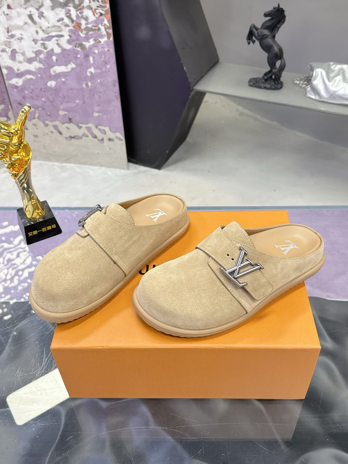 Slippers