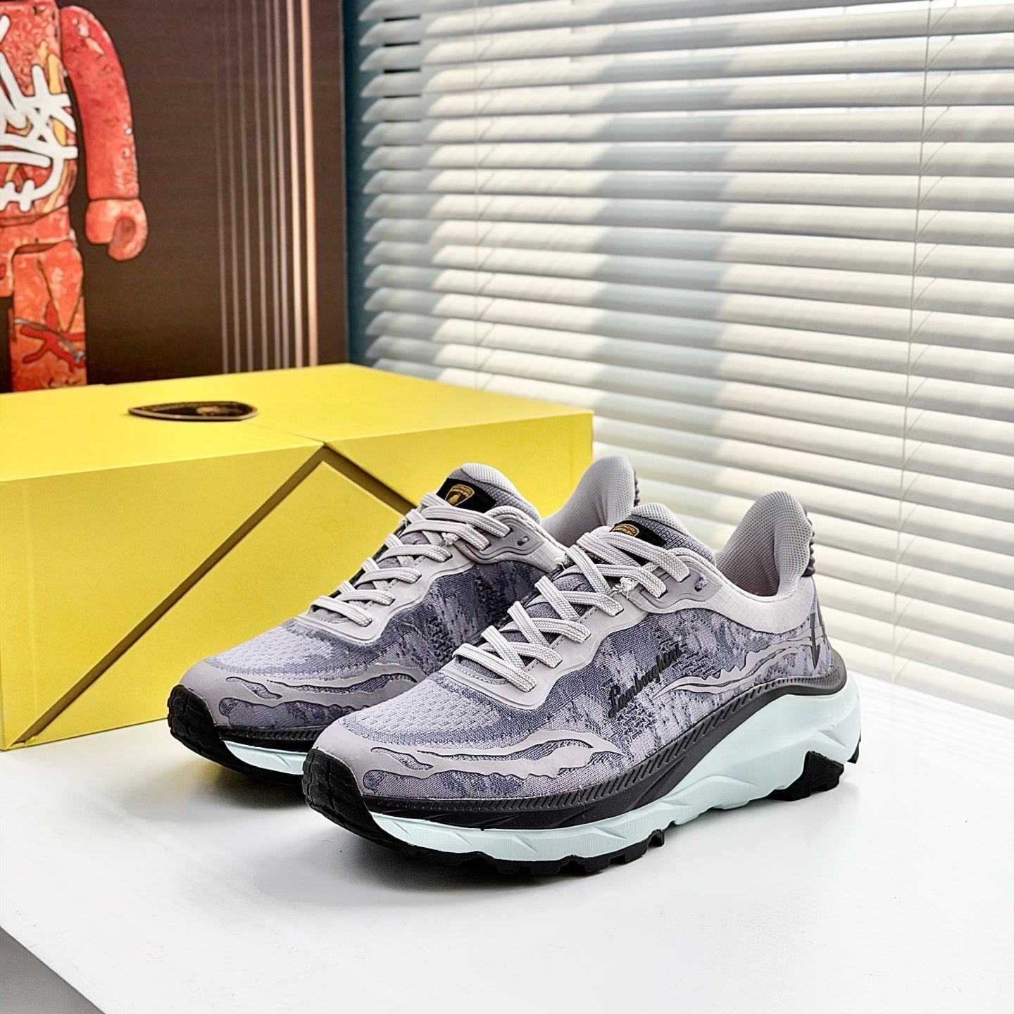 Sneakers