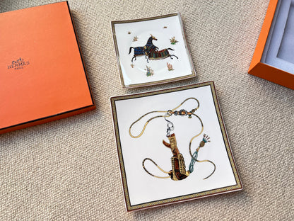 Luxury Dinner Plate Gift Box