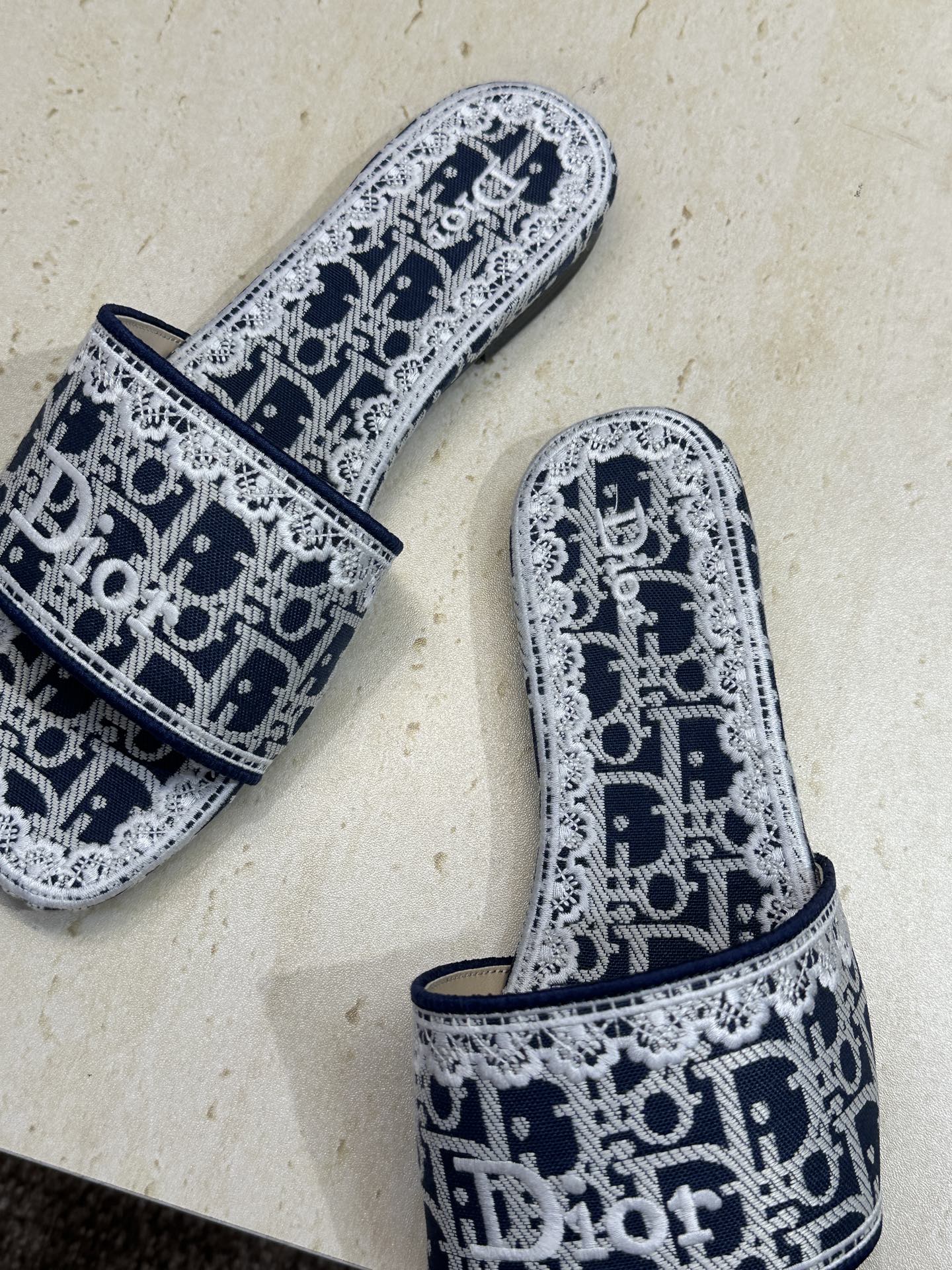 Slipper