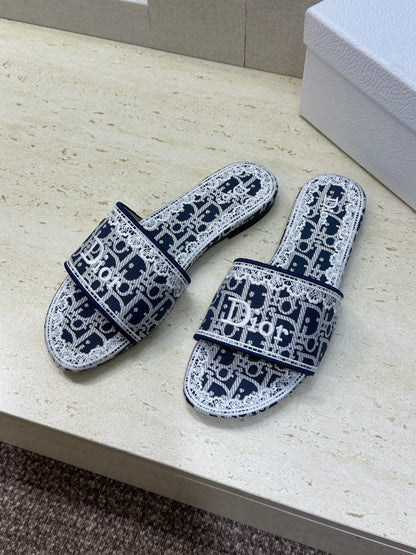 Slipper