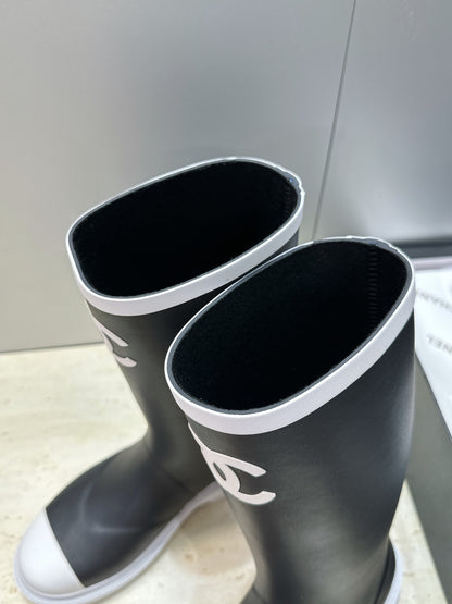 Rain boot