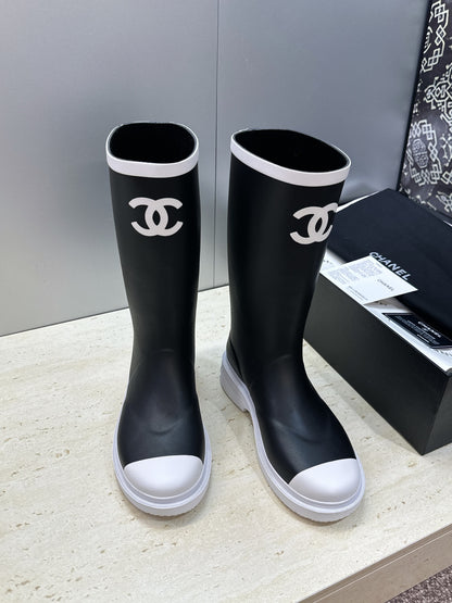 Rain boot