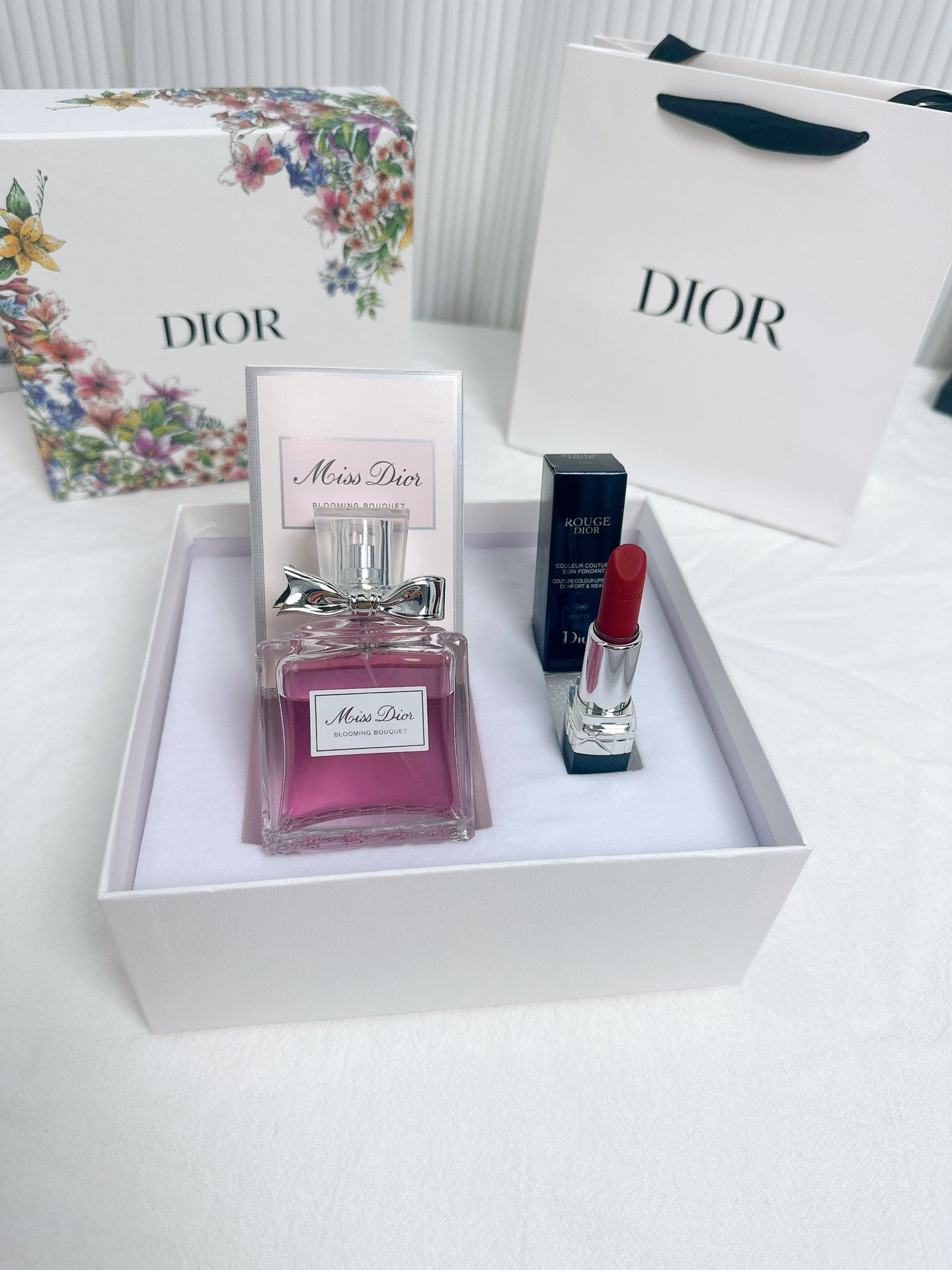 Perfume + lipstick gift box