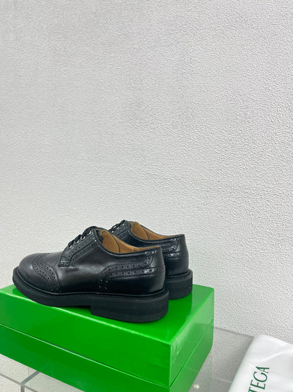 Leather shoes