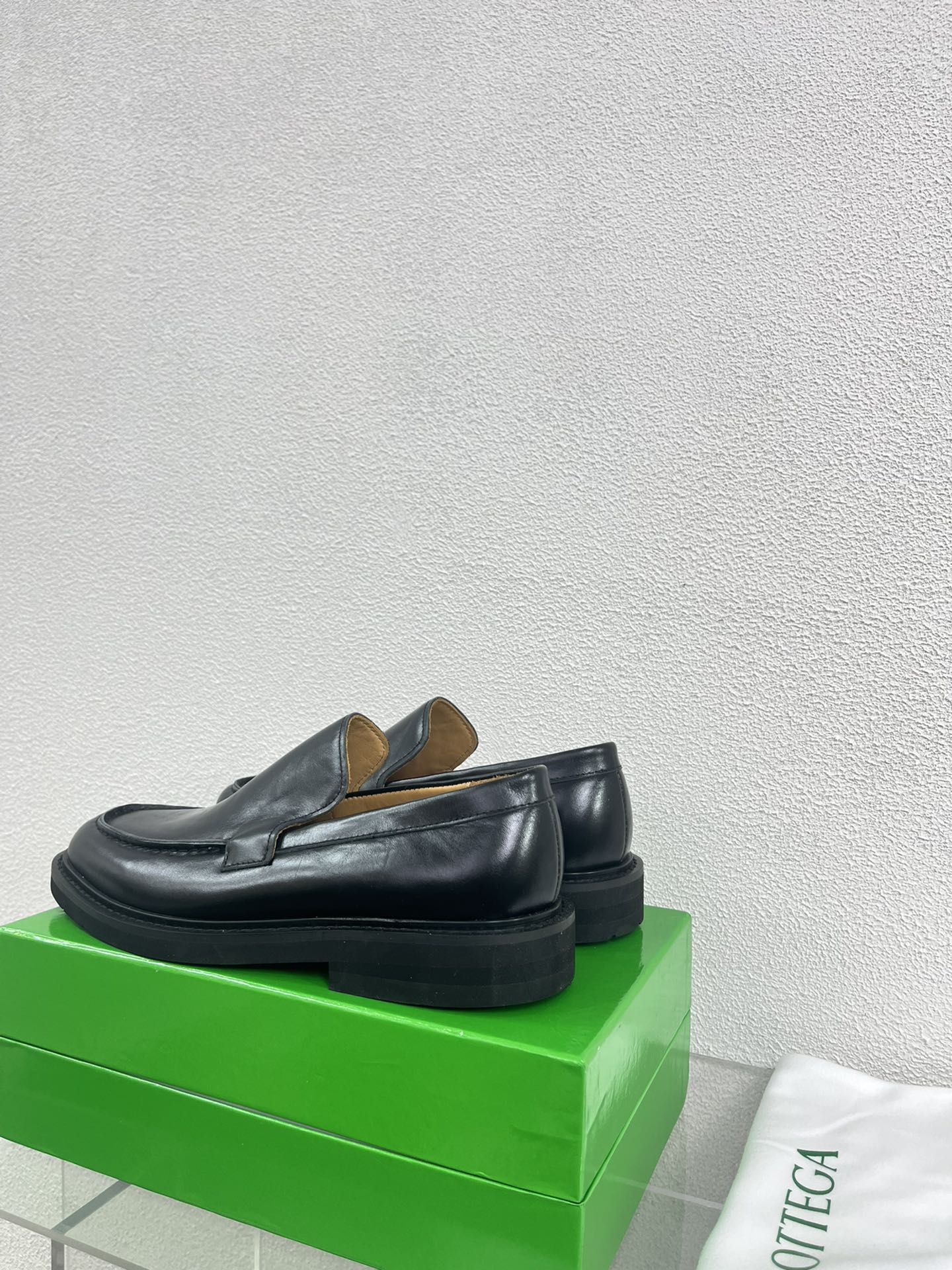 Leather shoes