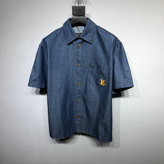 Short sleeve shirt