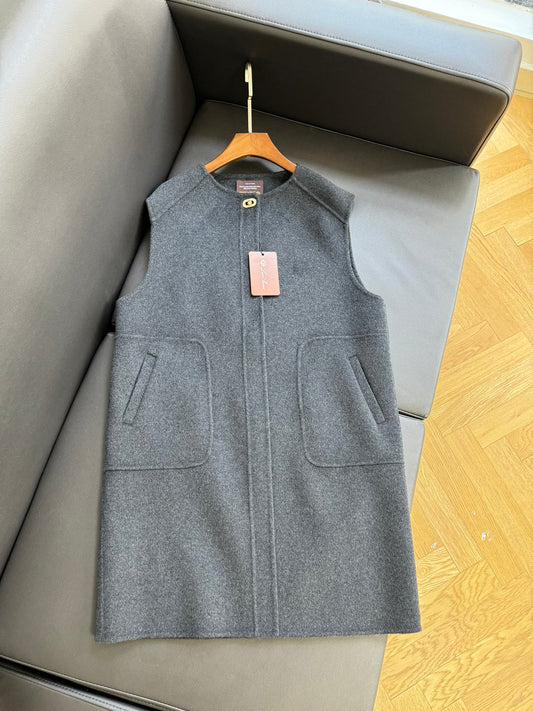 Cashmere vest