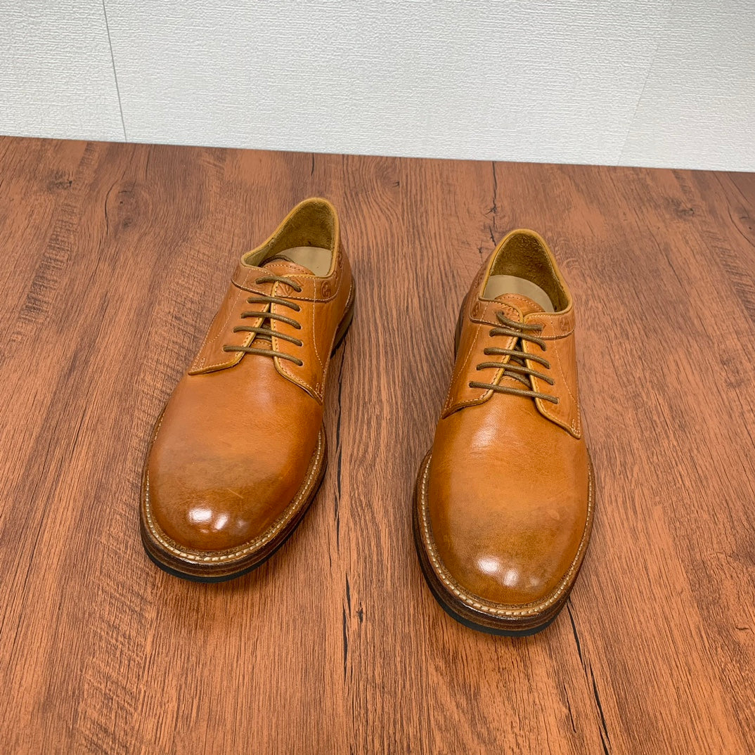 Leather shoes