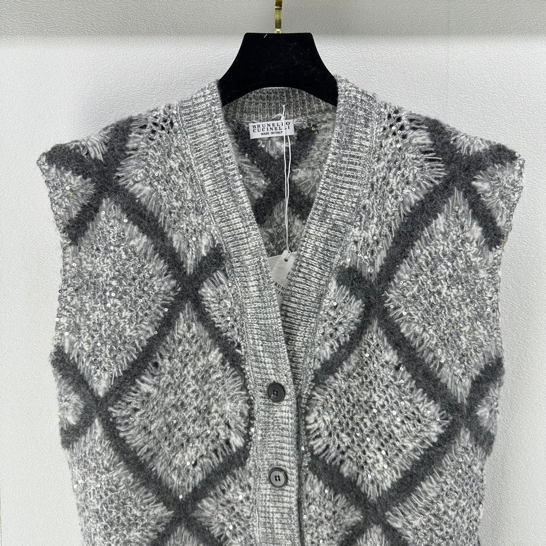 Knitted vest