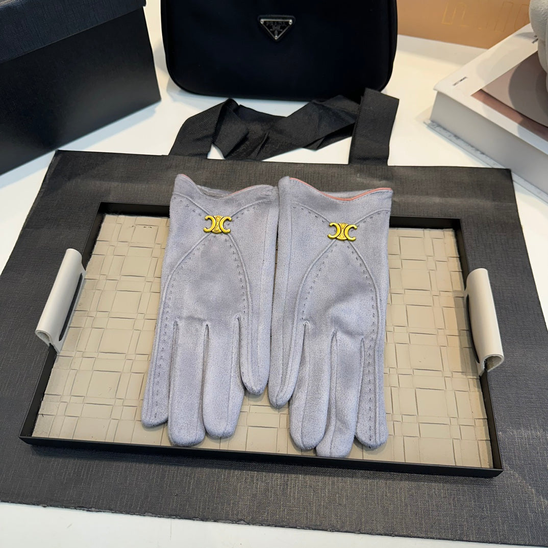 Wool gloves