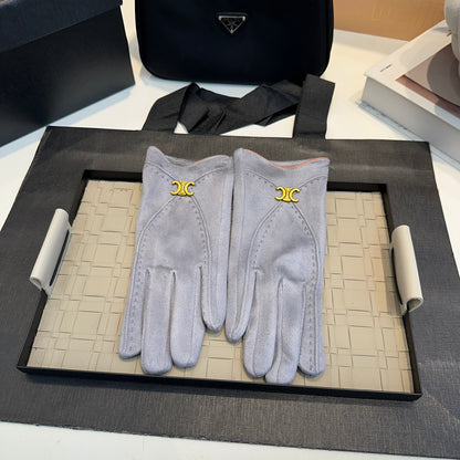 Wool gloves