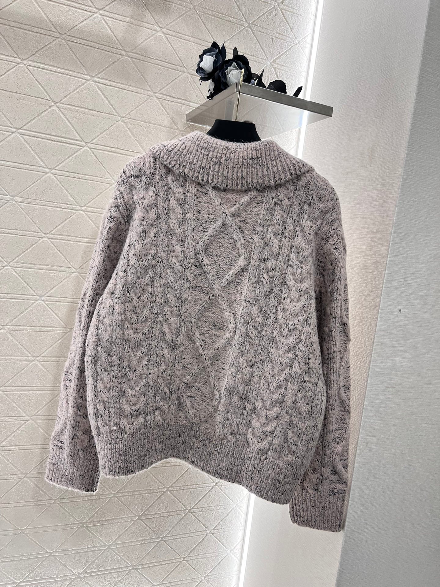 Knitted cardigan