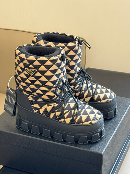 Snow Boots