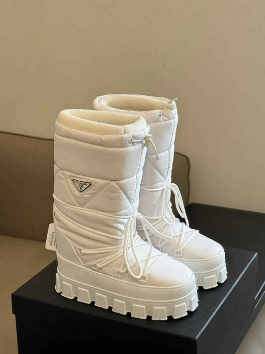 Snow Boots