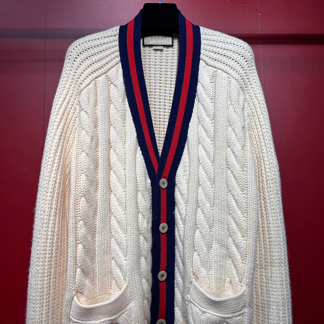 Knitted cardigan