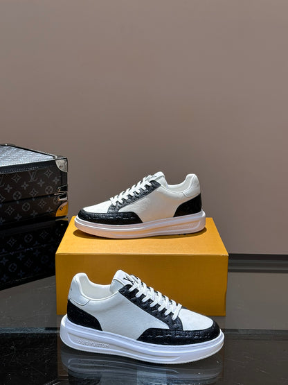 Beverly Hills Sneakers