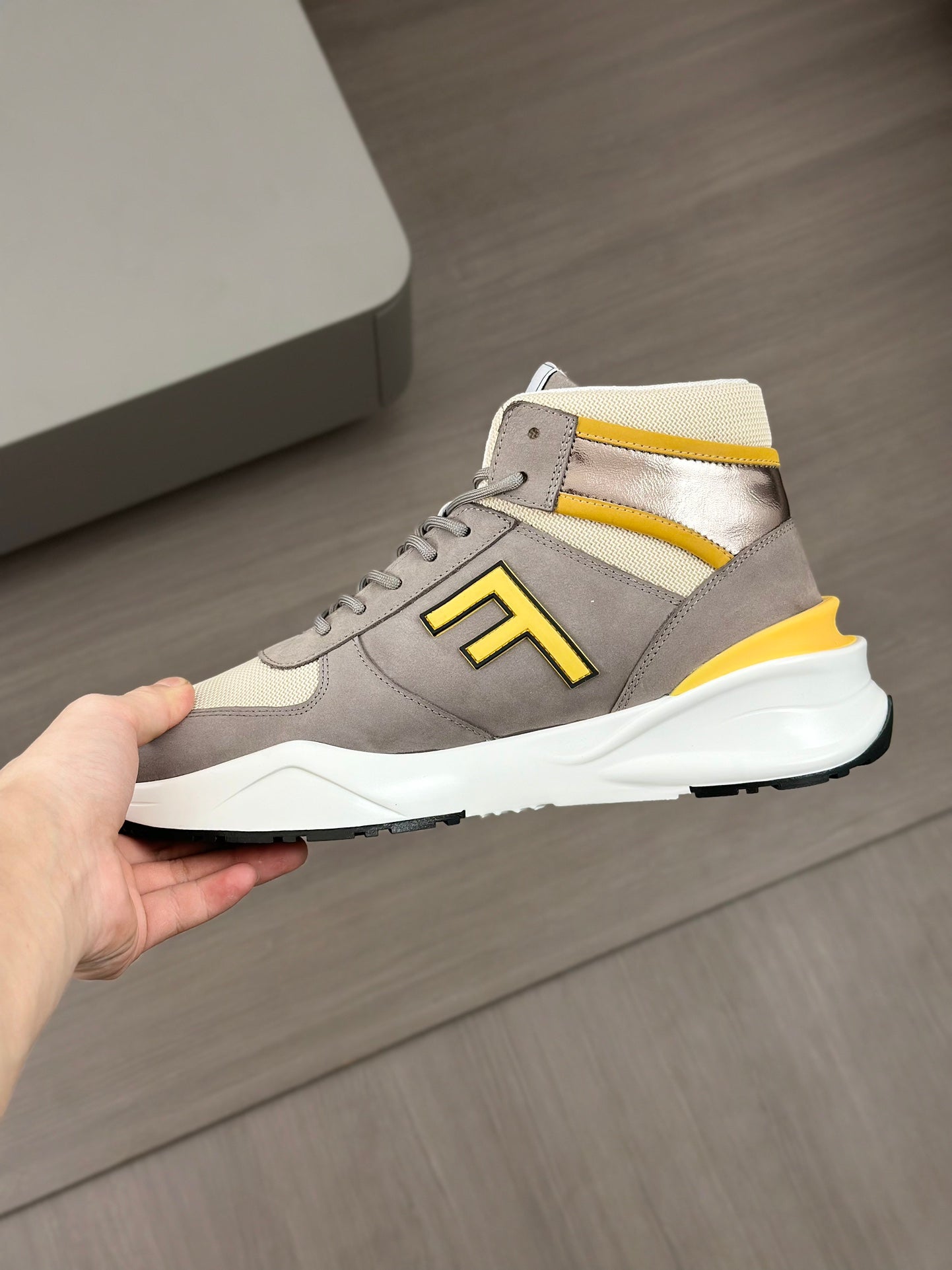 High-top Sneakers
