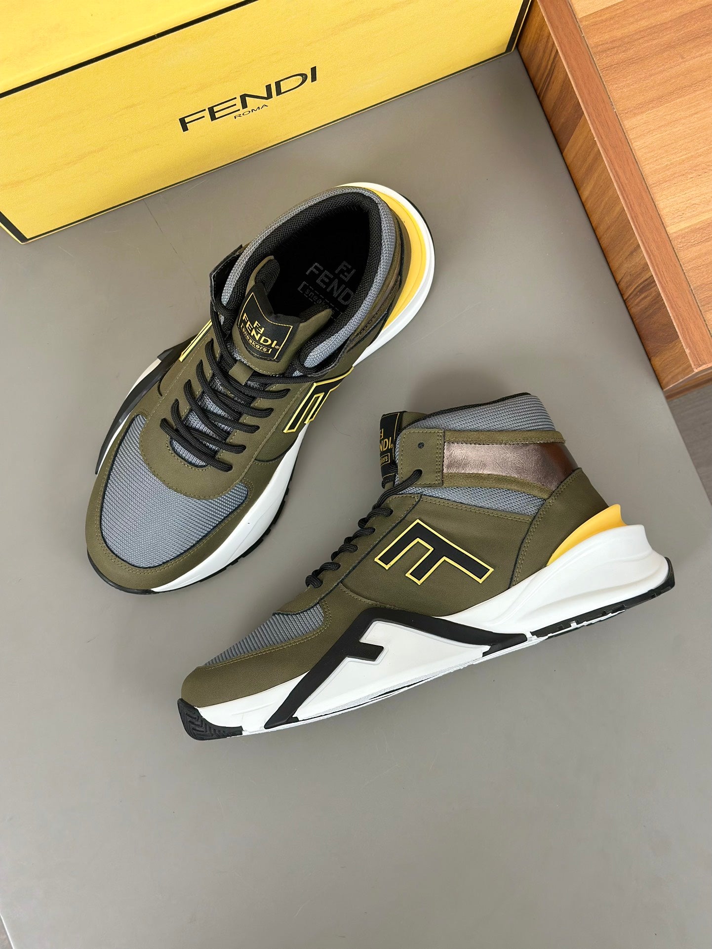 High-top Sneakers