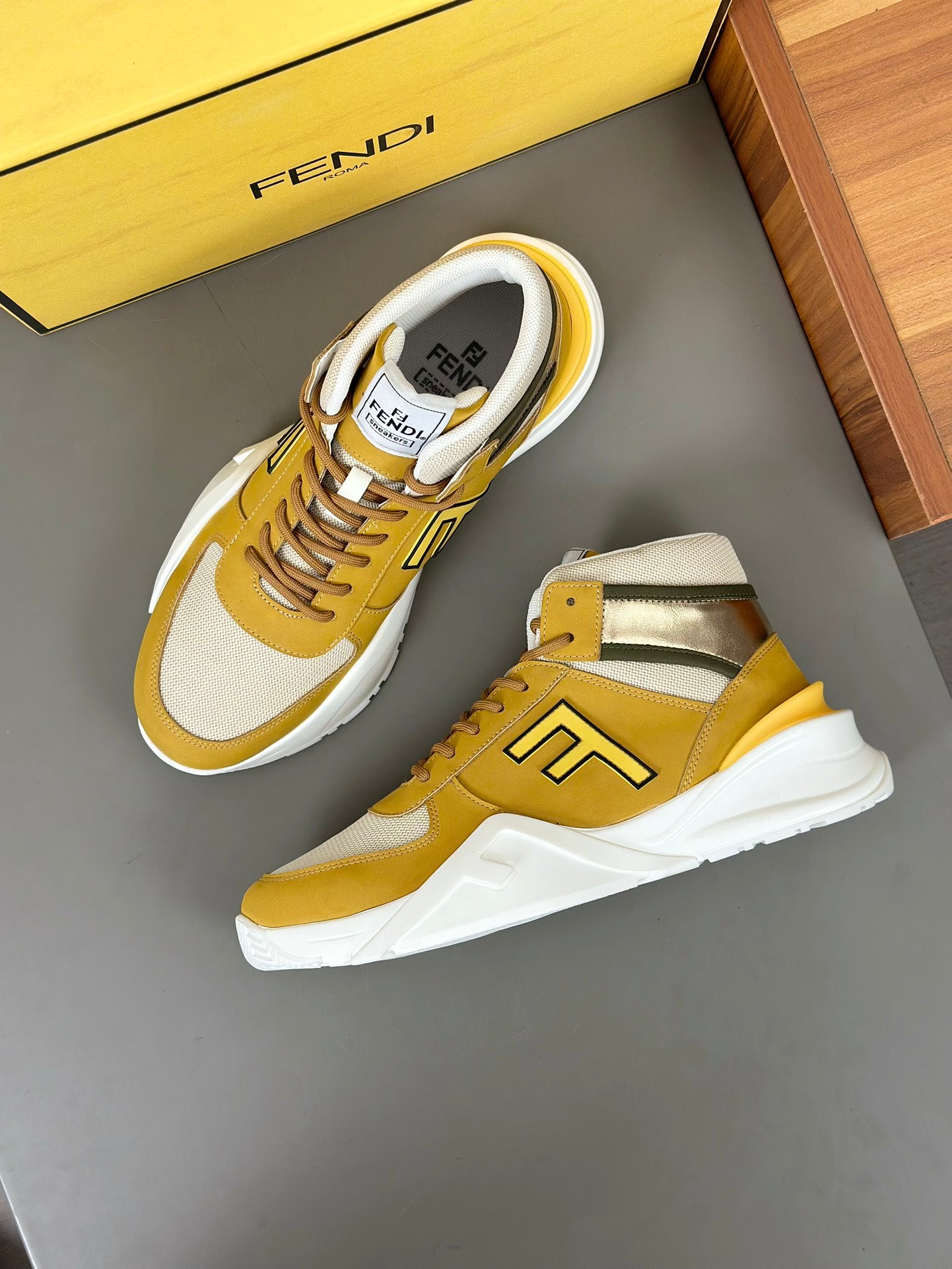 High-top Sneakers