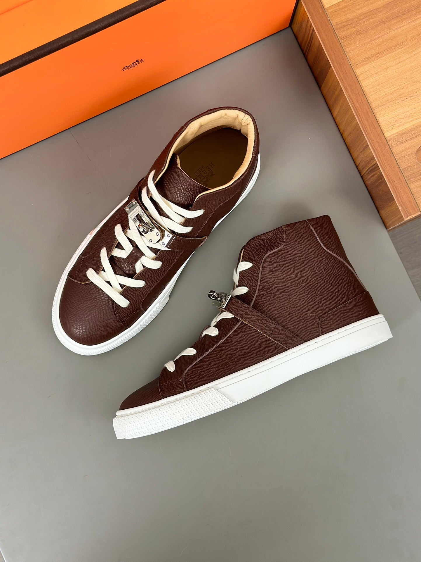 High-top Sneakers
