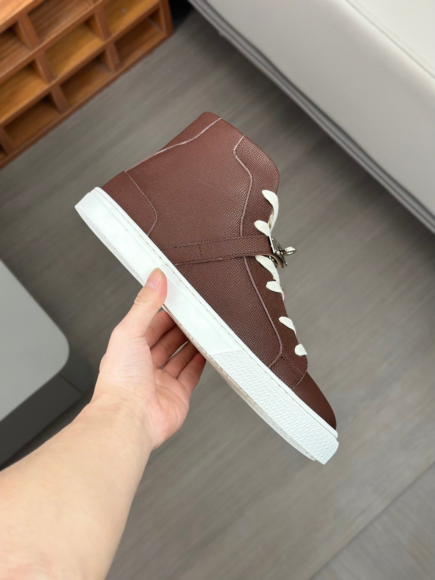 High-top Sneakers
