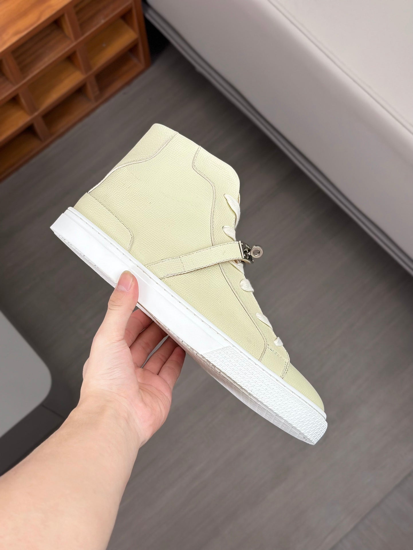 High-top Sneakers