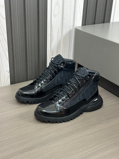 High-top Sneakers