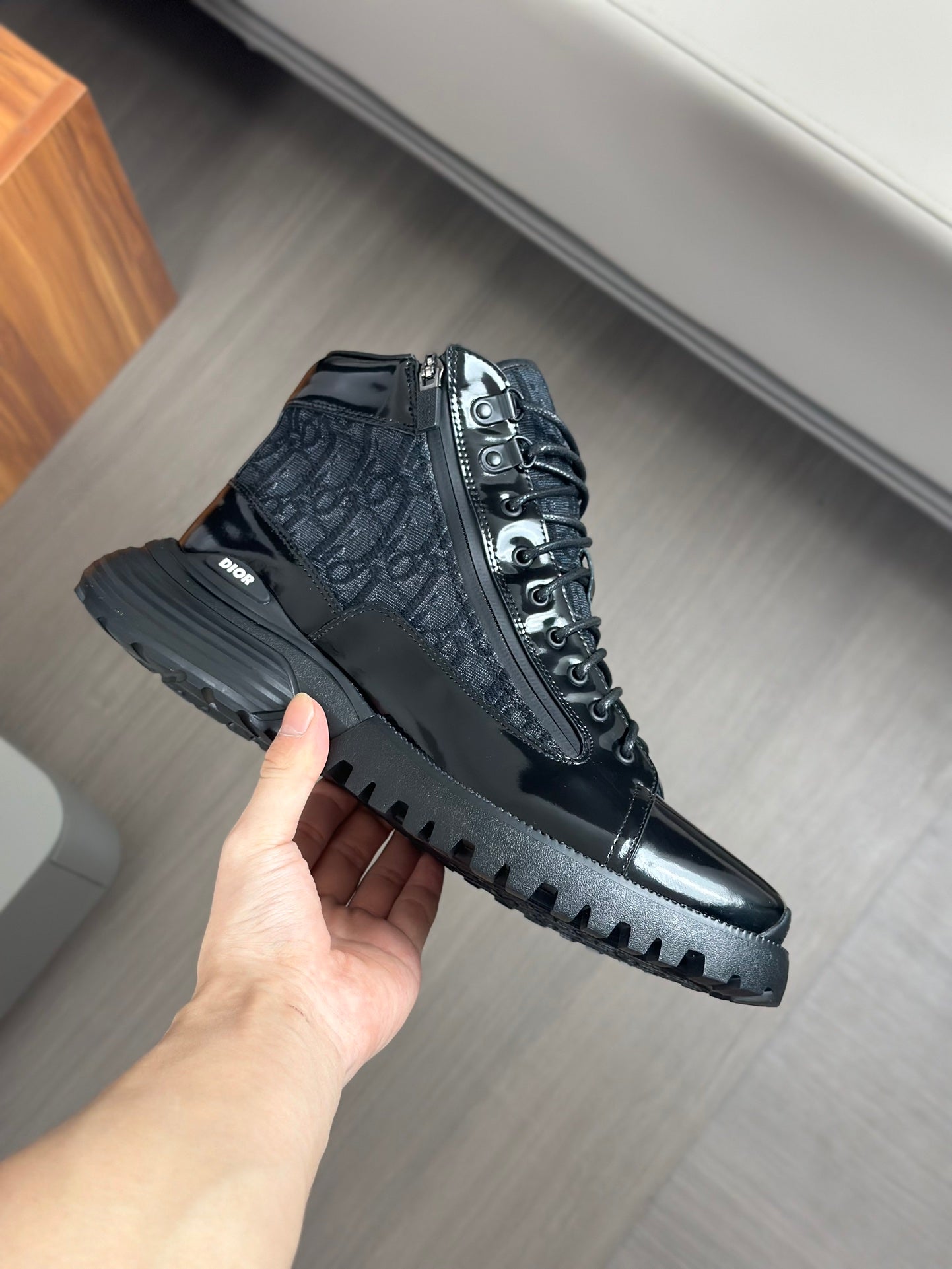 High-top Sneakers